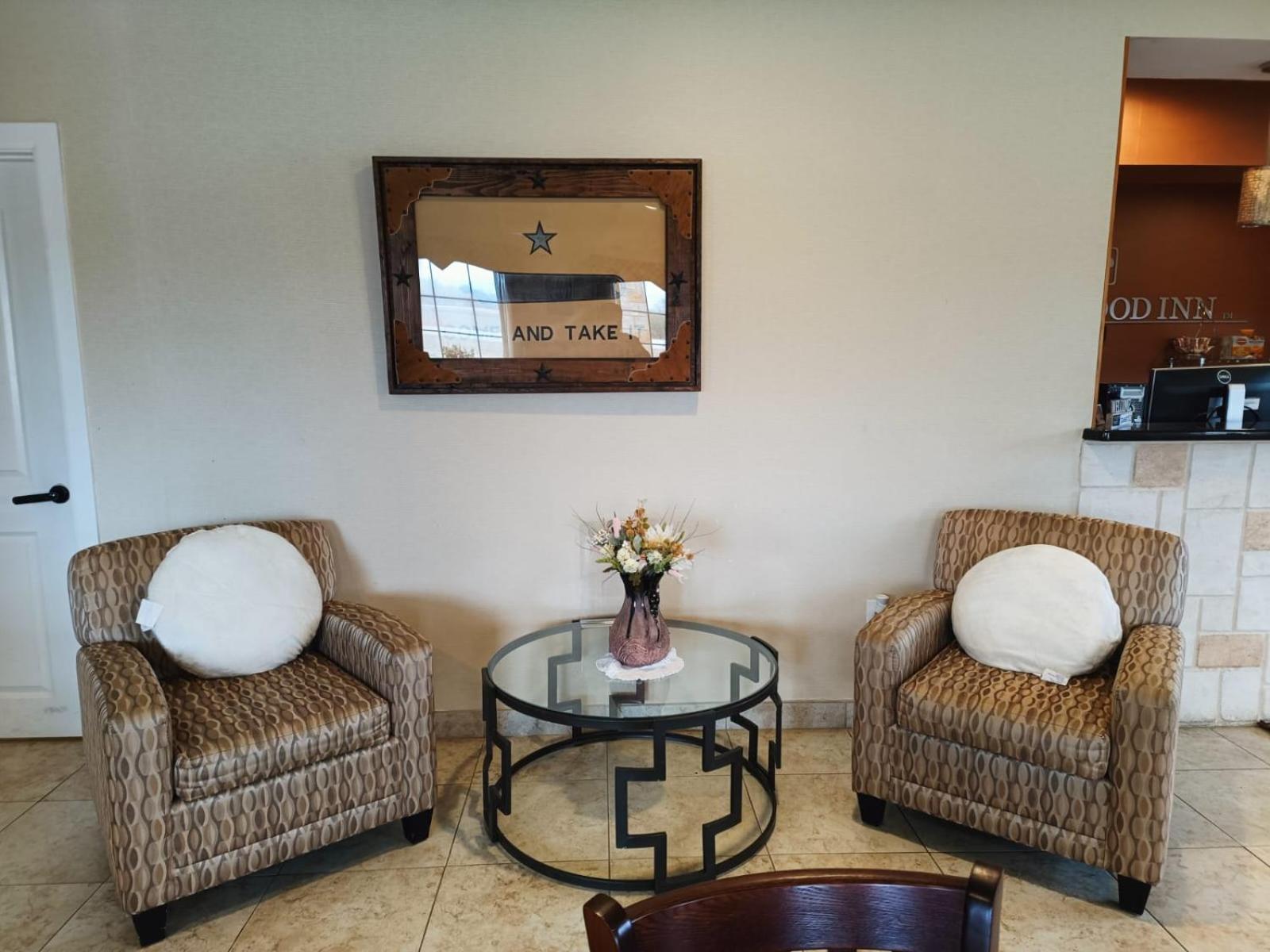 Westwood Inn By Oyo Gonzales Tx Esterno foto