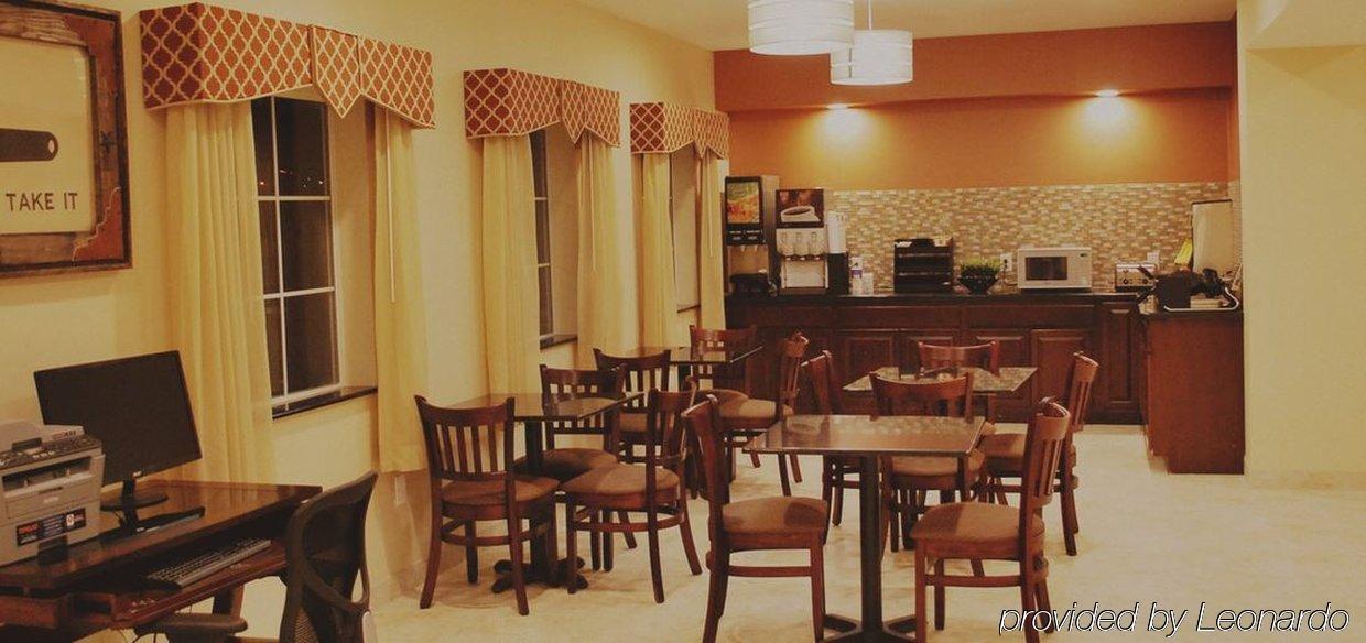 Westwood Inn By Oyo Gonzales Tx Esterno foto